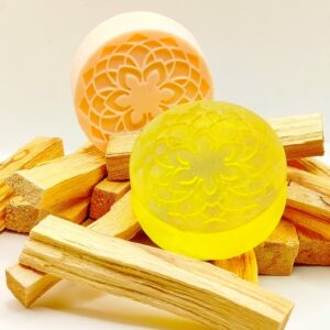 SAPONE AL PALOSANTO Prodotto artigianale profumo intenso 90gr