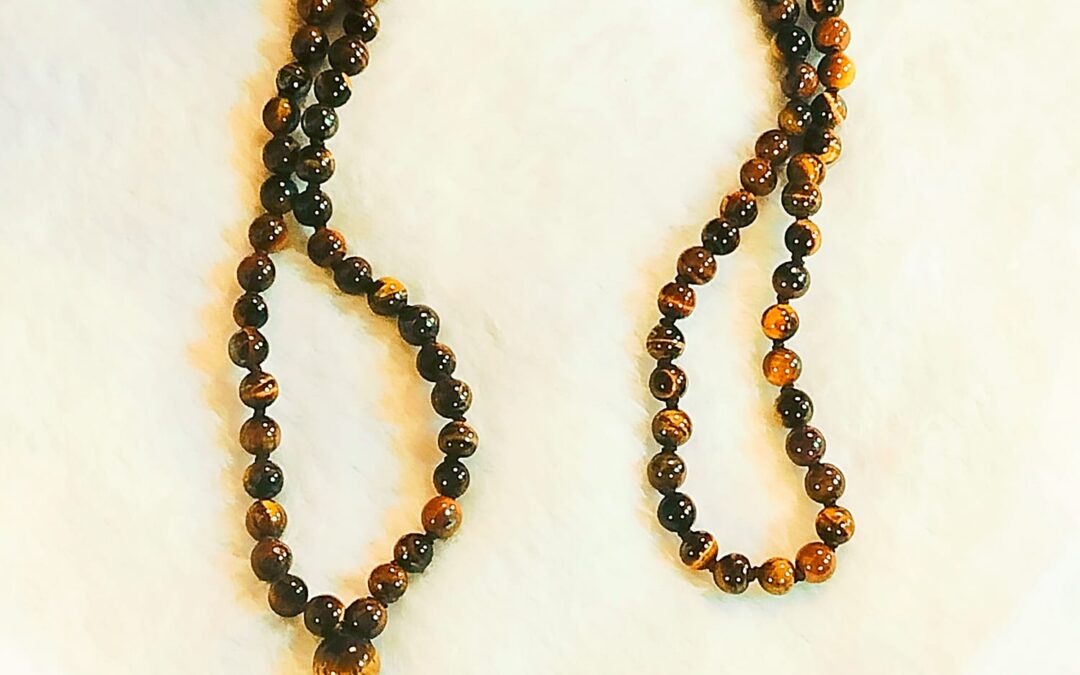 Collana occhi di tigre