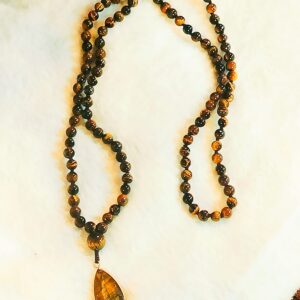 Collana occhi di tigre